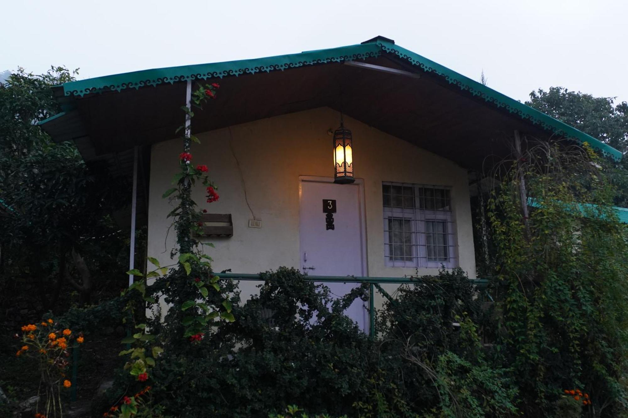 Shoolin Jungle Resort Rishīkesh Zewnętrze zdjęcie